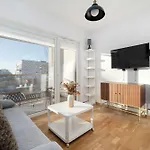 Spacious In With Large Terrace And 2 Parking Spaces By Renters Apartamento