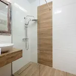 Spacious In With Large Terrace And 2 Parking Spaces By Renters Appartement Wrocław