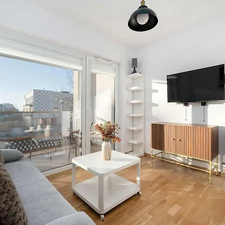 Spacious In With Large Terrace And 2 Parking Spaces By Renters Apartamento