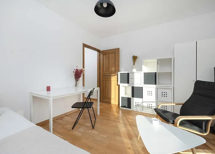 Spacious In With Large Terrace And 2 Parking Spaces By Renters Wroclaw